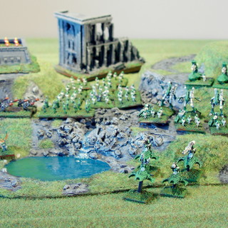 The hill fits all scales -- Epic Eldar army